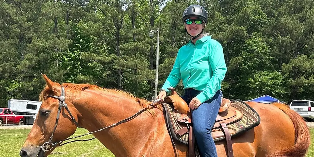 Western vs. English Saddles: What’s the Difference and Why It Matters for Learning